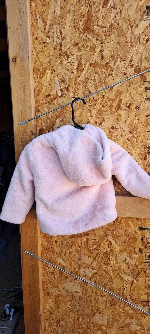 Old Navy Girls 3T Pink Faux Fur Hooded Jacket Red Heart Pockets Zip Coat